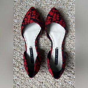 Alice + Olivia Red and Black Graphic Floral Pattern Flats